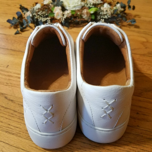 Frye Women's Lena Zip Low Fashion Sneakers ( D2) - Picture 5 of 7